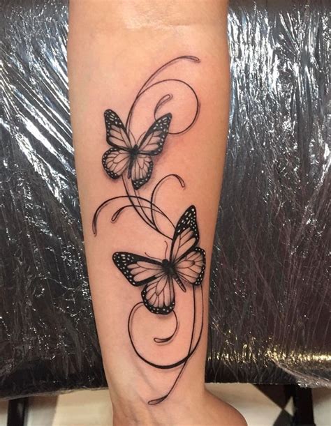 37 Schmetterling tattoo